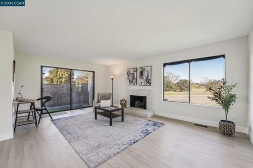 2 Lakeview Ct, Novato, CA, 94947-4718 | Card Image