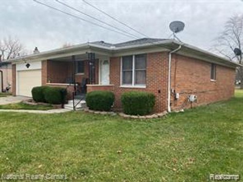 2106 Oakcrest Rd, Sterling Heights, MI, 48310-4274 | Card Image