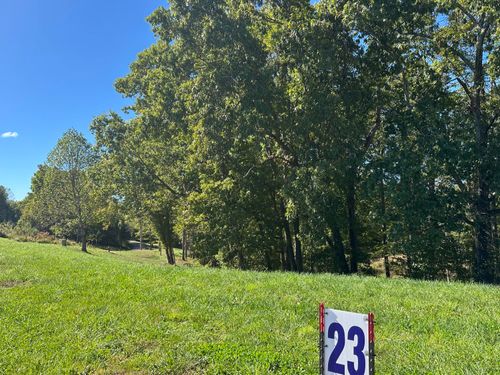 23 Deep Wood Dr, London, KY, 40741-7810 | Card Image