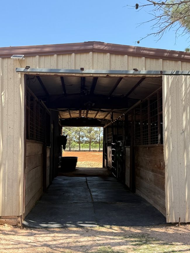 447 W Fm 1606, House other with 3 bedrooms, 2 bathrooms and 2 parking in Ira TX | Image 38