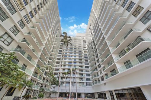 11n-9801 Collins Ave, Bal Harbour, FL, 33154-1815 | Card Image