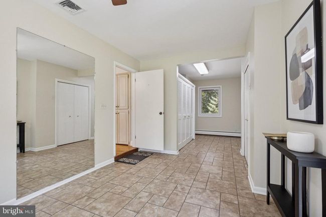 5653 Private Rd, House other with 3 bedrooms, 3 bathrooms and null parking in DOYLESTOWN PA | Image 13