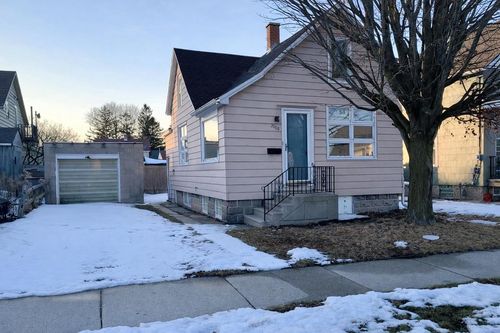 2006 Lincoln Street, Two Rivers, WI, 54241 | Card Image