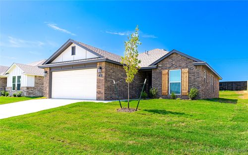 108 S 26th St, Collinsville, OK, 74021 | Card Image