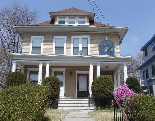 71 Fountain St, New Haven, CT, 06515-1911 | Card Image