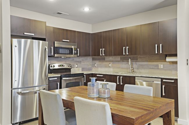 APT-522 - 600 12 Th Ave S, Condo with 2 bedrooms, 2 bathrooms and 2 parking in Nashville TN | Image 4