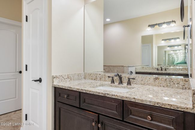 4103 Hayden Kyle Ct, Condo with 4 bedrooms, 4 bathrooms and null parking in Prospect KY | Image 25