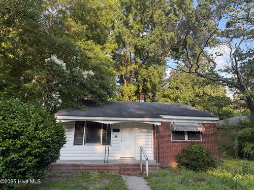 414 S Leslie St, Goldsboro, NC, 27530-5057 | Card Image