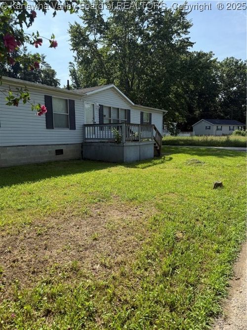 108 Preston Ln, Alum Creek, WV, 25003-5610 | Card Image