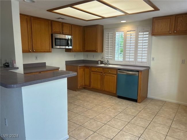 3927 Deer Haven Ct, House other with 3 bedrooms, 2 bathrooms and null parking in Las Vegas NV | Image 9