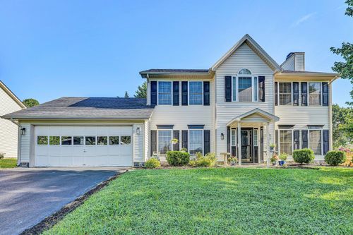 5032 Orchard Park Dr, Roanoke, VA, 24019-7448 | Card Image