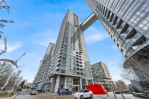 3207-15 Iceboat Terr, Toronto, ON, M5V4A5 | Card Image