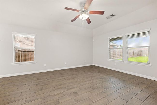 3010 Lockeridge Village Dr, House other with 3 bedrooms, 2 bathrooms and 2 parking in Spring TX | Image 13