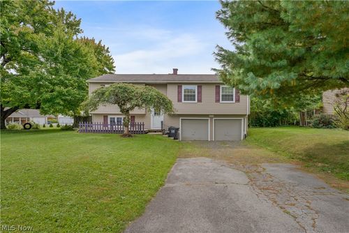 3671 Burkey Rd, Austintown, OH, 44515-3336 | Card Image