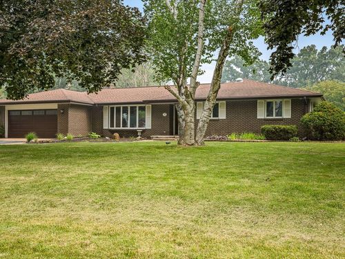 4245 Lehighton Downs Dr, Rockford, IL, 61101-6066 | Card Image