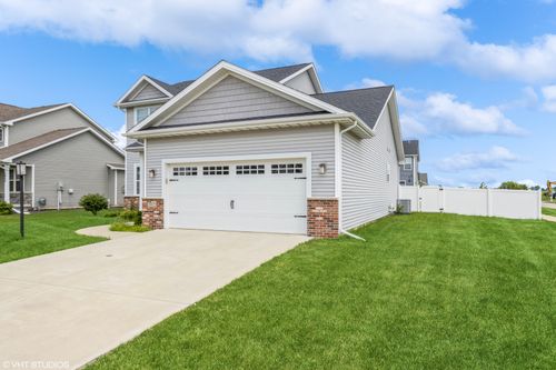 3802 Slate Dr, Champaign, IL, 61822-4204 | Card Image