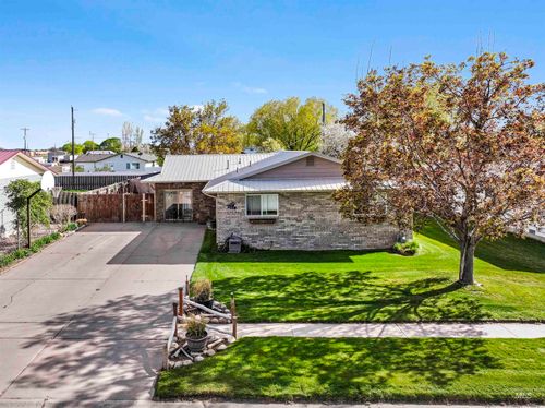 603 6th Ave E, Wendell, ID, 83355-5135 | Card Image