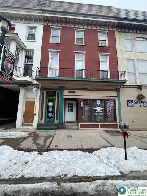 2-113 W Broad St, Tamaqua, PA, 18252-1954 | Card Image