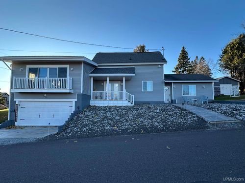 526 E Bundy Street, Ironwood, MI, 49938 | Card Image