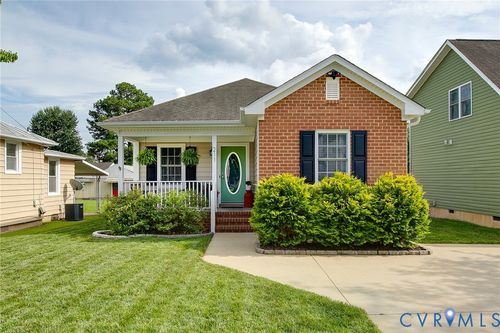 211 Cloverhill Ave, Colonial Heights, VA, 23834-1503 | Card Image