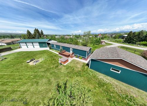 511 Table Mountain Dr, Gallatin Gateway, MT, 59730-9708 | Card Image