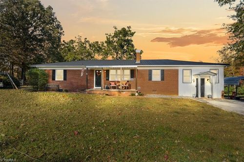 612 Reeder Rd, Seagrove, NC, 27341-7472 | Card Image
