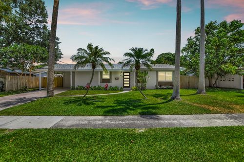 832 Sw 10th Ave, Boca Raton, FL, 33486-5470 | Card Image