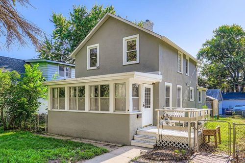 4130 Queen Ave N, Minneapolis, MN, 55412-1542 | Card Image