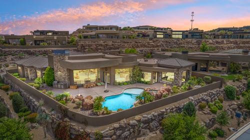 2596 E Flint St, St. George, UT, 84790-1254 | Card Image