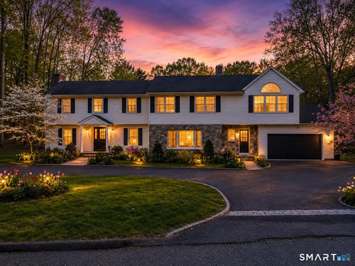 12 Werf Dr, Redding, CT, 06896-1018 | Card Image