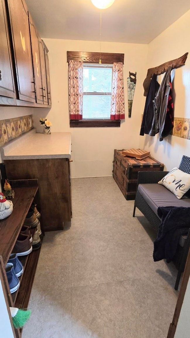 E7695B Highway 23/33, House other with 5 bedrooms, 2 bathrooms and null parking in EXCELSIOR WI | Image 5