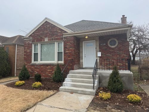 8318 S Blackstone Ave, Chicago, IL, 60619-6506 | Card Image