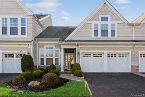 45 Symphony Dr, Lake Grove, NY, 11755-1313 | Card Image