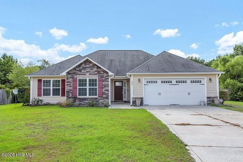 202 Marsh Haven Dr, Sneads Ferry, NC, 28460-7541 | Card Image