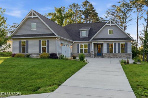 192 Amohi Way, Loudon, TN, 37774-3008 | Card Image