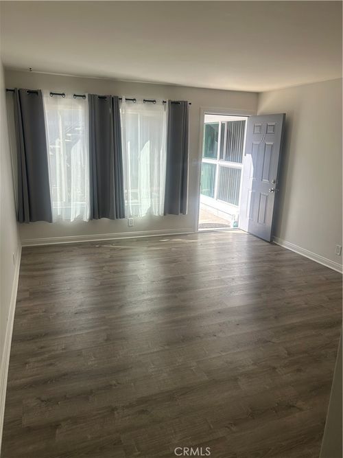 apt-11-5480 E Atherton St, Long Beach, CA, 90815-4006 | Card Image