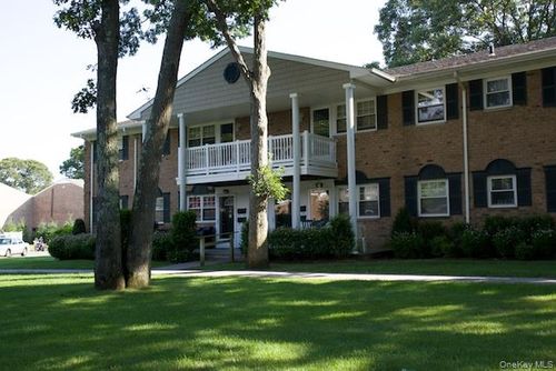 09-g-111 College Road, Brookhaven, NY, 11784 | Card Image