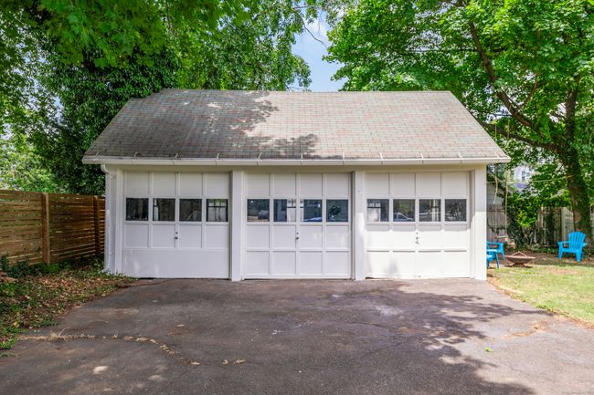 27 Thornton St, House other with 4 bedrooms, 2 bathrooms and null parking in Hamden CT | Image 24