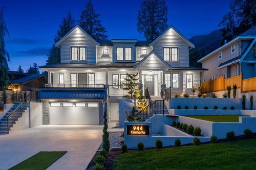 944 Clements Ave, North Vancouver, BC, V7R2K7 | Card Image