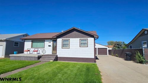 1013 W Overland, Scottsbluff, NE, 69361 | Card Image