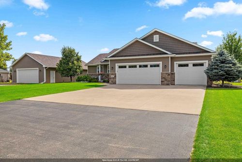W6179 Everglade Road, GREENVILLE, WI, 54942 | Card Image