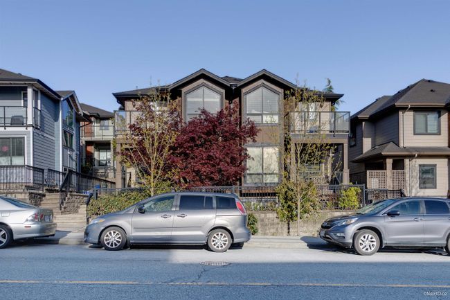 1418 Bewicke Avenue, Home with 5 bedrooms, 3 bathrooms and 1 parking in North Vancouver BC | Image 2
