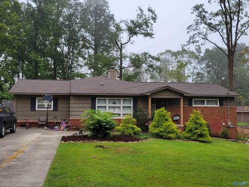 4728 Panorama Dr Se, Huntsville, AL, 35801-1215 | Card Image