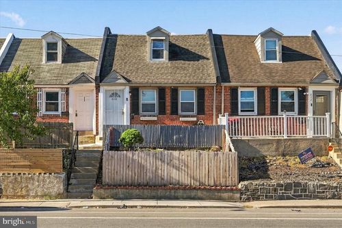 524 S 69th St, UPPER DARBY, PA, 19082-5009 | Card Image