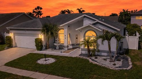 11426 Zenith Cir, Tampa, FL, 33635-1528 | Card Image
