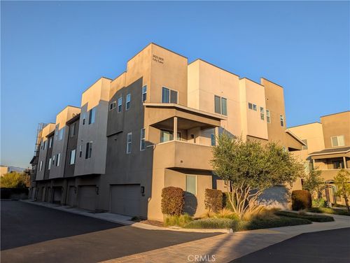 2823 Lily Ln, El Monte, CA, 91733-2403 | Card Image