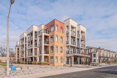 404-120 Canon Jackson Dr, York, ON, M6M0B8 | Card Image