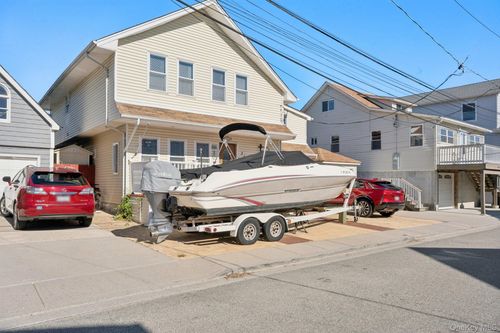 31 Arthur St, Baldwin, NY, 11510-4304 | Card Image