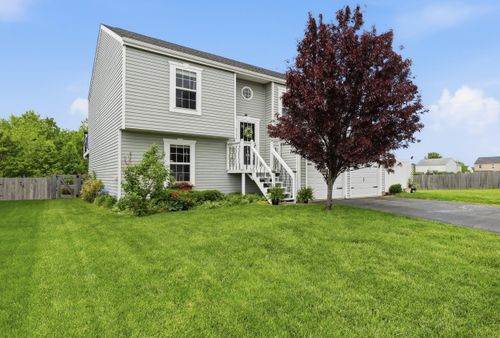 5793 Empire Mills Run, Canal Winchester, OH, 43110-8027 | Card Image
