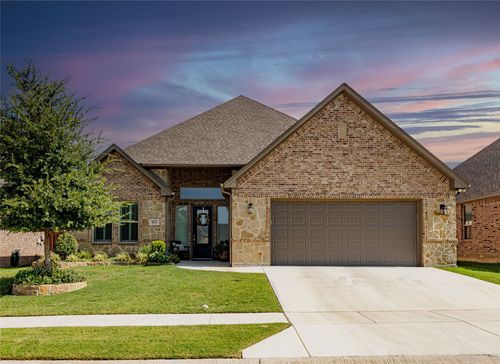 213 Windy Glen Dr, Decatur, TX, 76234-4242 | Card Image